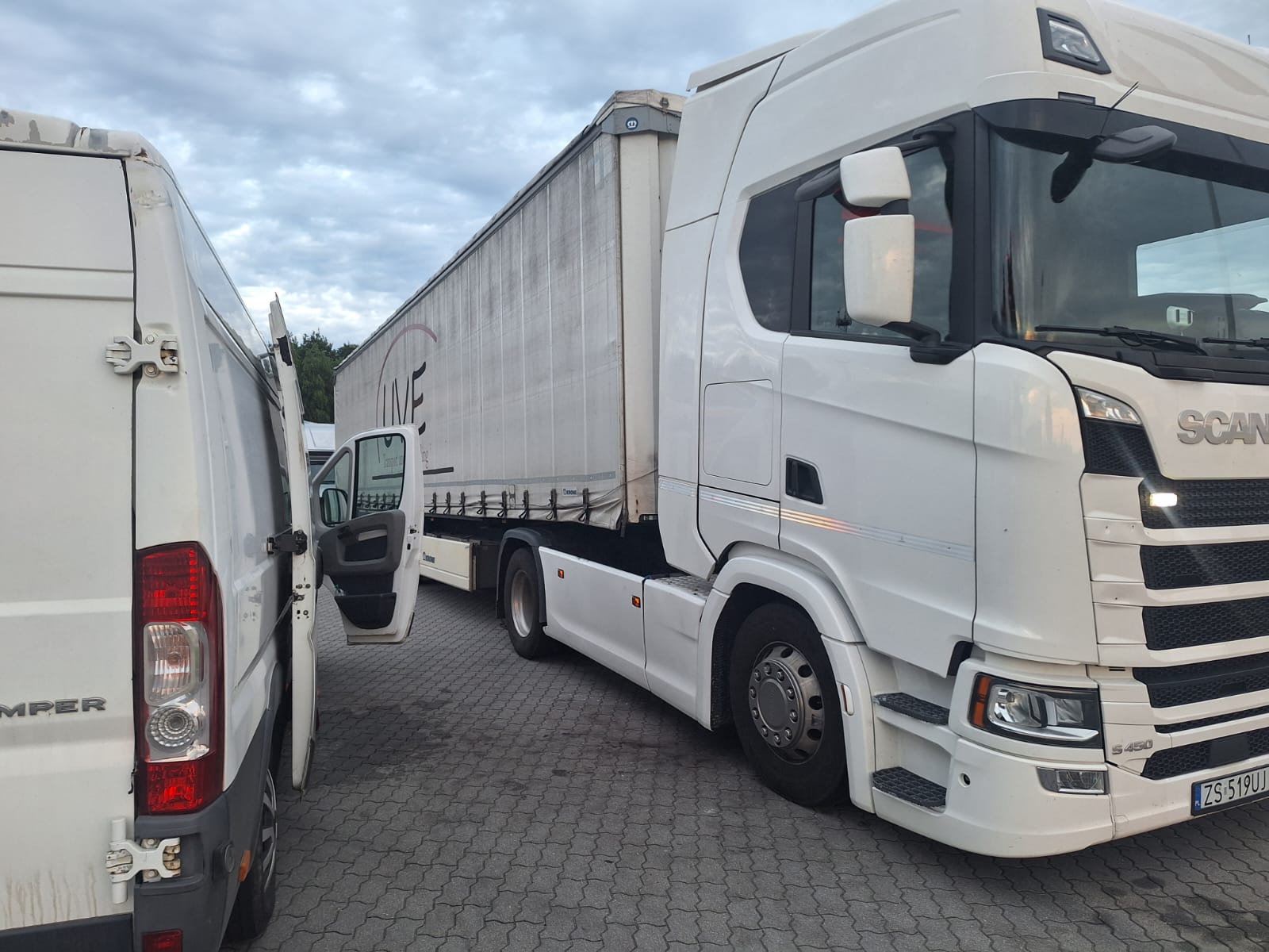 Serwis mobilny piła